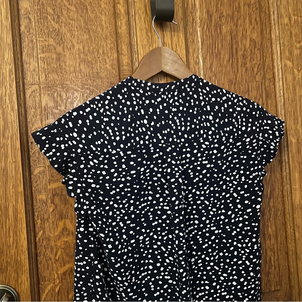 J. Crew Mercantile Women’s Top XXS Navy Polka Dot Dainty Cap Ruffle Button Down - Picture 6 of 8